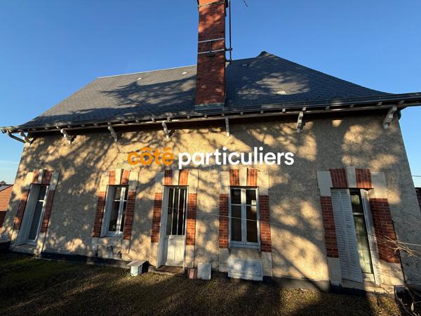 Vente Maison bourgeoise222 m² - 8 Pièces - Saint-Amand Montrond (18200)