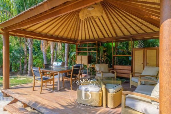 Sanary-sur-Mer, Maison 4 Chambres -  400 m² à vendre