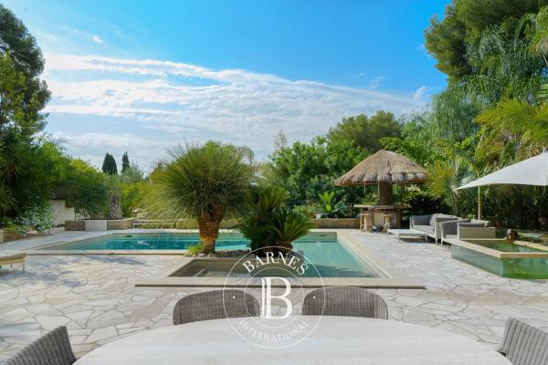 Sanary-sur-Mer, Maison 4 Chambres -  400 m² à vendre