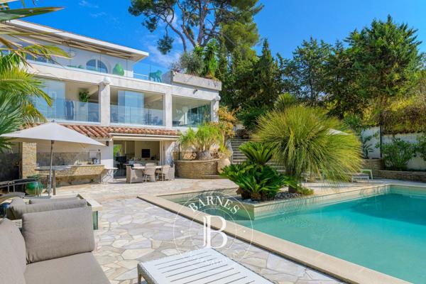 Sanary-sur-Mer, Maison 4 Chambres -  400 m² à vendre