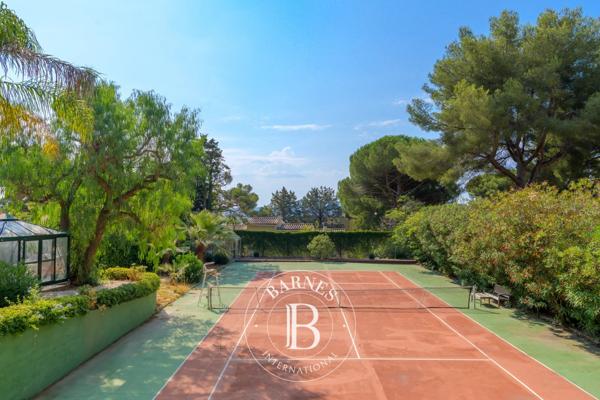 Sanary-sur-Mer, Maison 4 Chambres -  400 m² à vendre