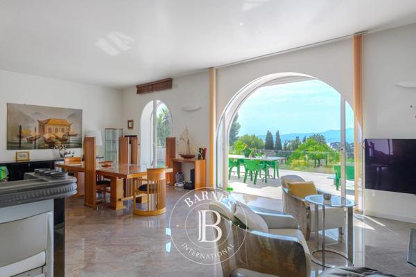 Sanary-sur-Mer, Maison 4 Chambres -  400 m² à vendre