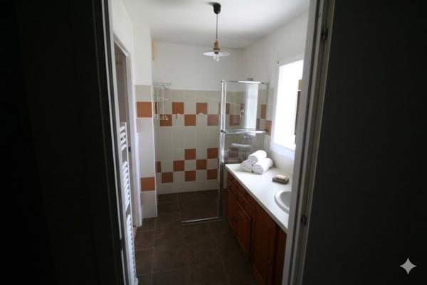 -CALVI- MAISON INDEPENDANTE DE PLEIN PIED  SECTEUR PRIVILEGIE JARDIN