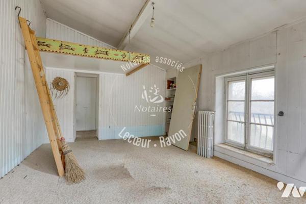 Local professionnel de 335 m2 et maison familiale sur un terrain de 950 m2 parc de Maisons Laffitte 