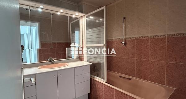 Location Appartement 2 pièces 46.82 m² - Paris 75015