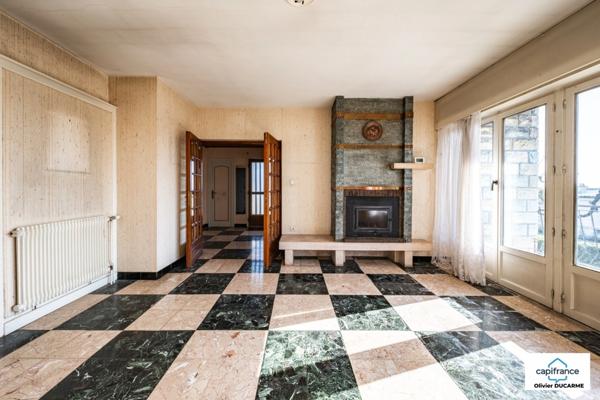 Maison à vendre 7 pièces SAINT APOLLINAIRE (21) 5 chambres, terrain arboré de 542 m² avec garage