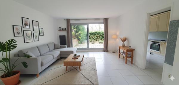 Appartement à vendre 2 pièces MONTMORENCY (95) avec terrasse et jardin