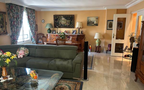 Appartement à vendre    3 pièces • 95,03 m2 Lyon 3