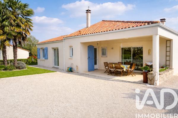 Maison à vendre 6 pièces 128 m² Aiffres