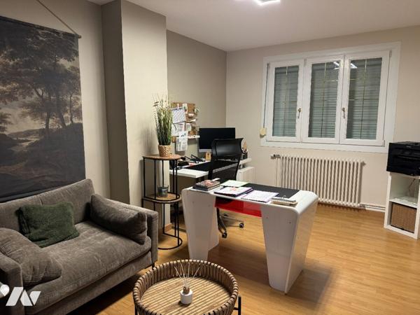 Immeuble a usage de bureau (coworking) en hyper centre ville de 262 m²