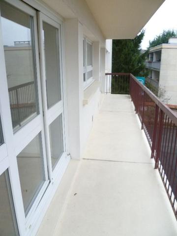 Appartement MONTGERON 2 pièce(s) 47 m2 10 MIN GARE