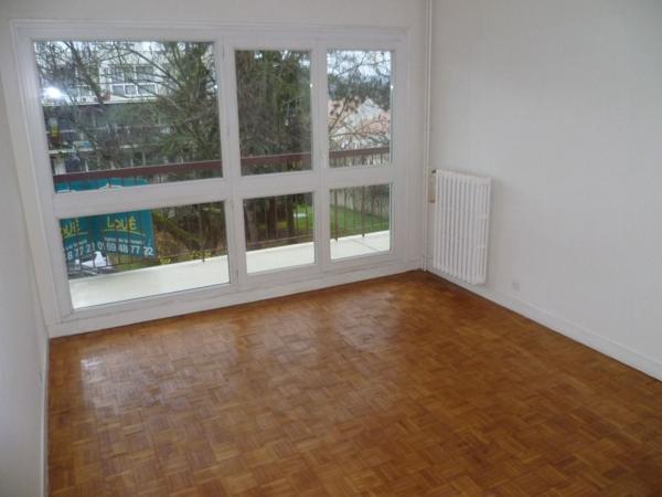 Appartement MONTGERON 2 pièce(s) 47 m2 10 MIN GARE