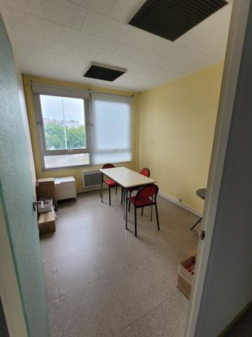 A LOUER - LIMOGES - Bureaux 125 m²