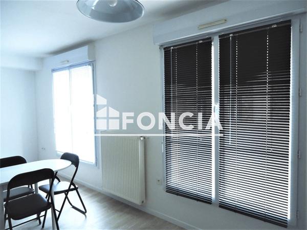 Location Studio meublé 29.6 m² - 13 RUE JULIEN SALLES Flers 61100