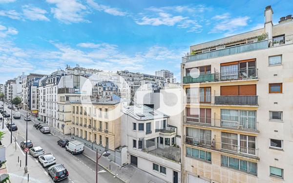 Appartement à vendre    2 pièces • 52,10 m2 Paris 19