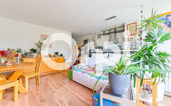 Appartement à vendre    2 pièces • 52,10 m2 Paris 19