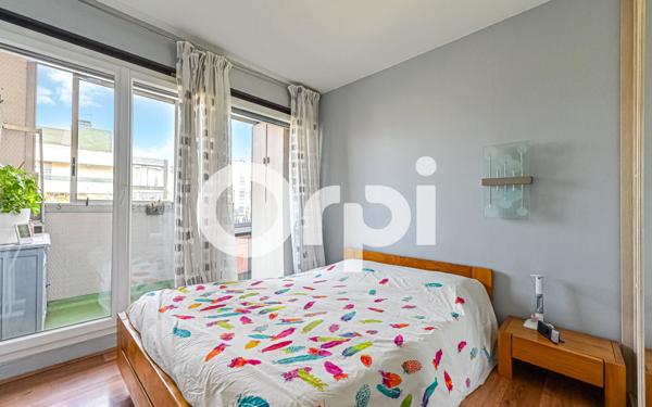 Appartement à vendre    2 pièces • 52,10 m2 Paris 19