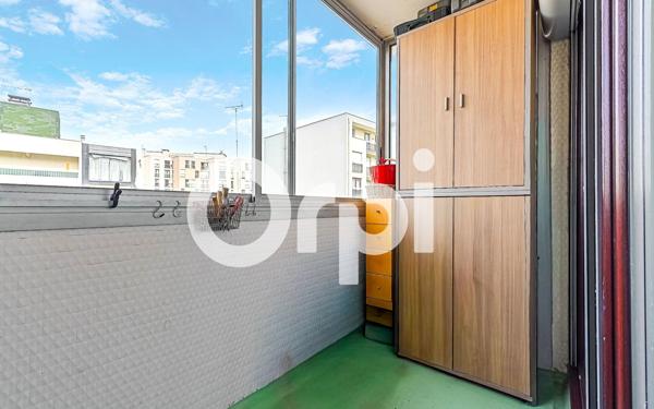 Appartement à vendre    2 pièces • 52,10 m2 Paris 19