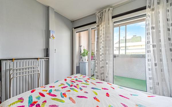 Appartement à vendre    2 pièces • 52,10 m2 Paris 19
