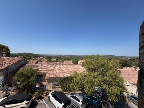 Maison en plein coeur du village Cabries à rénovée