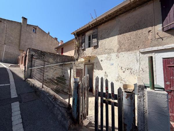 Maison en plein coeur du village Cabries à rénovée