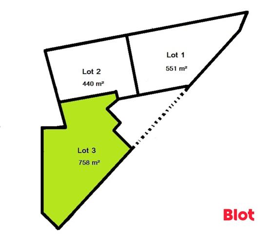 Terrain 730m²