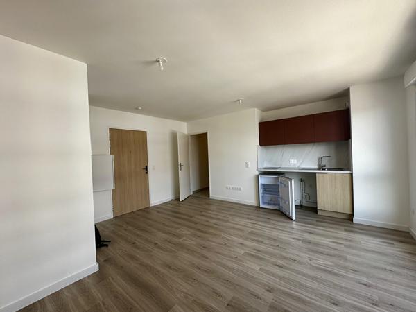 L'adresse vous propose un studio,