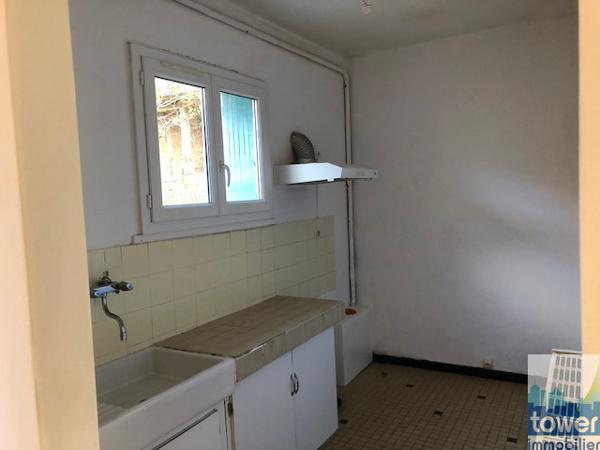 Maison de 3 appartements deux T2 et un T3