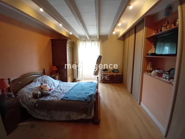 Maison à Niort, 79000 - 4 pièces 125m²