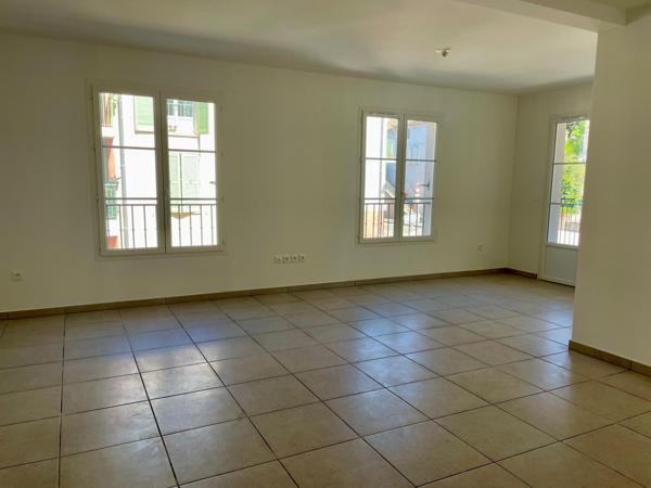 Bel appartement T3 à Taradeau, cœur de la Provence