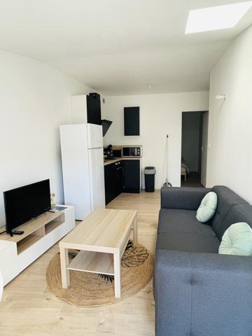 Agde (34300) T3 rénové meublé