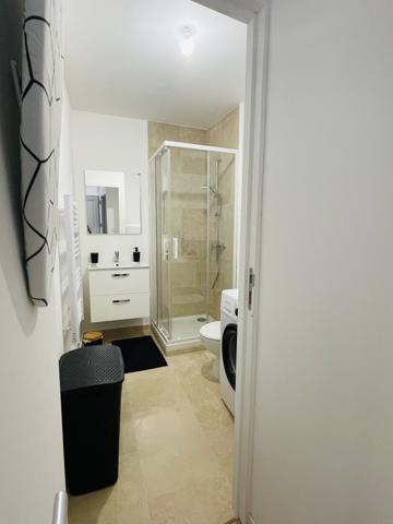 Agde (34300) T3 rénové meublé