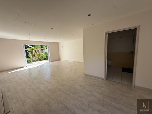 Maison 8 pièce(s) 6 chambre(s) 220 m²