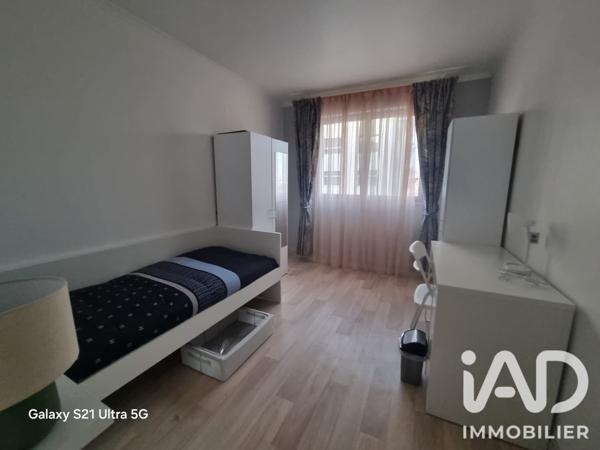 Location studio 11 m² Grigny