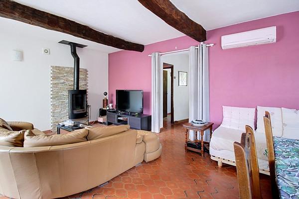 A VENDRE à FLAYOSC en exclusivité Maison de plain-pied 100 m² Piscine Garage sur 2644 m² de terrain