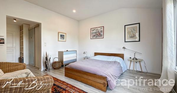 NOUVEAUTÉ À CHARBONNIÈRES-LES-BAINS : Villa d’Architecte 210 m² avec Piscine !