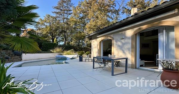 NOUVEAUTÉ À CHARBONNIÈRES-LES-BAINS : Villa d’Architecte 210 m² avec Piscine !