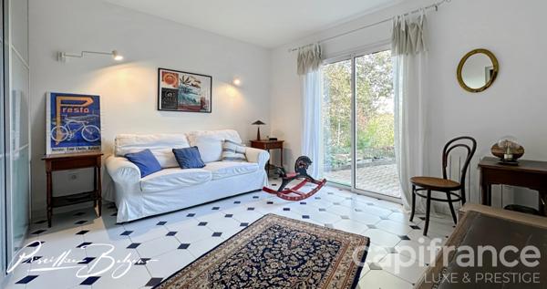 NOUVEAUTÉ À CHARBONNIÈRES-LES-BAINS : Villa d’Architecte 210 m² avec Piscine !