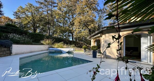 NOUVEAUTÉ À CHARBONNIÈRES-LES-BAINS : Villa d’Architecte 210 m² avec Piscine !