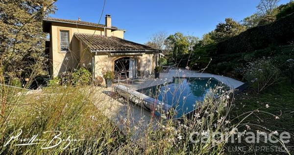 NOUVEAUTÉ À CHARBONNIÈRES-LES-BAINS : Villa d’Architecte 210 m² avec Piscine !