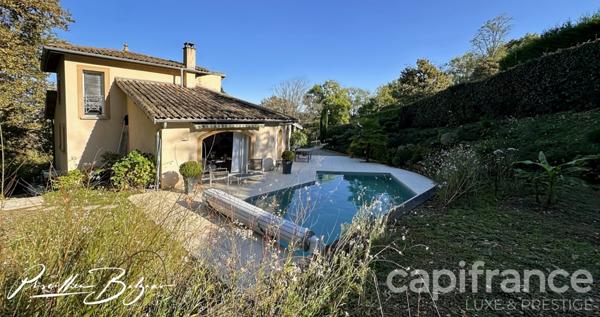 NOUVEAUTÉ À CHARBONNIÈRES-LES-BAINS : Villa d’Architecte 210 m² avec Piscine !