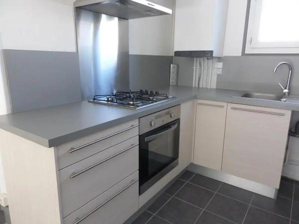 Appartement à louer 4 pièces 64m²