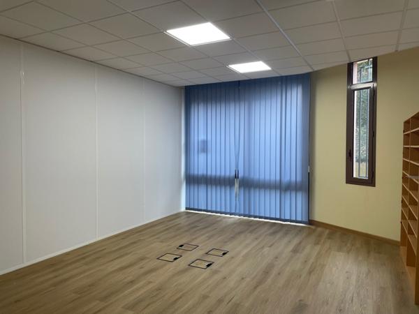 Bureaux à louer à SAINT ETIENNE DU ROUVRAY 76800