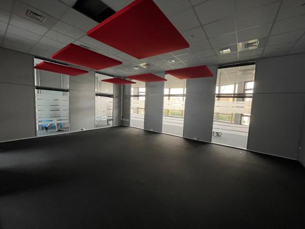 Bureaux à louer à SAINT ETIENNE DU ROUVRAY 76800
