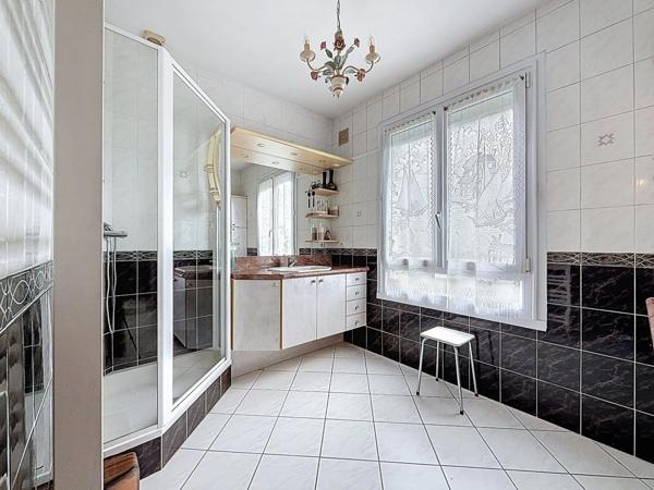 Maison à vendre 4 pièces SAINT AVERTIN (37)