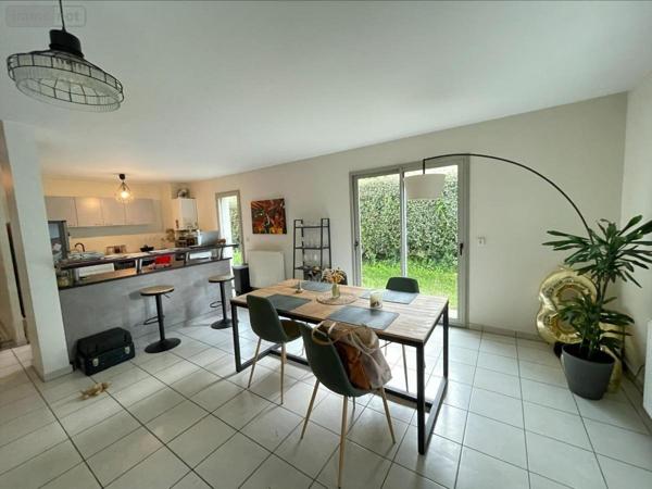 Appartement à vendre à Bourg-en-Bresse dans l'Ain (01000), ref : 01083-1910