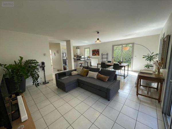 Appartement à vendre à Bourg-en-Bresse dans l'Ain (01000), ref : 01083-1910