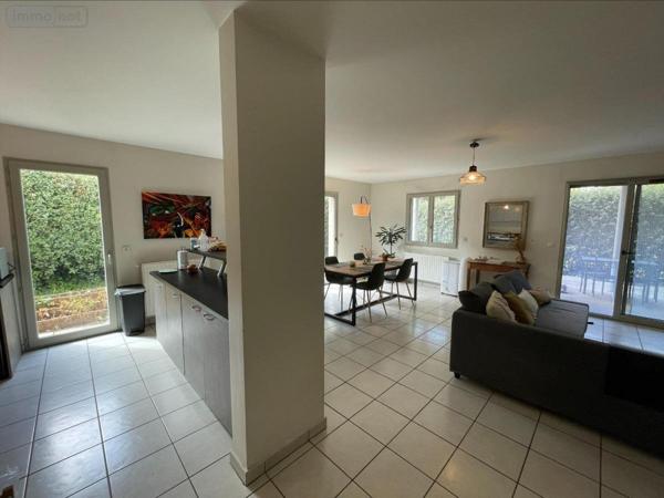 Appartement à vendre à Bourg-en-Bresse dans l'Ain (01000), ref : 01083-1910