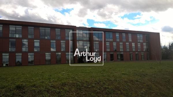 Bureaux à louer à Balma dans immeuble RT 2012 avec parkings extérieurs