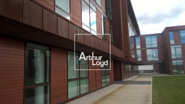 Bureaux à louer à Balma dans immeuble RT 2012 avec parkings extérieurs